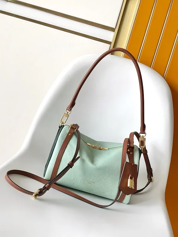All Categories Official Website "Brand Women's Bags" Women's Bags 💙 LV 2026 New LV Crossbody Bag