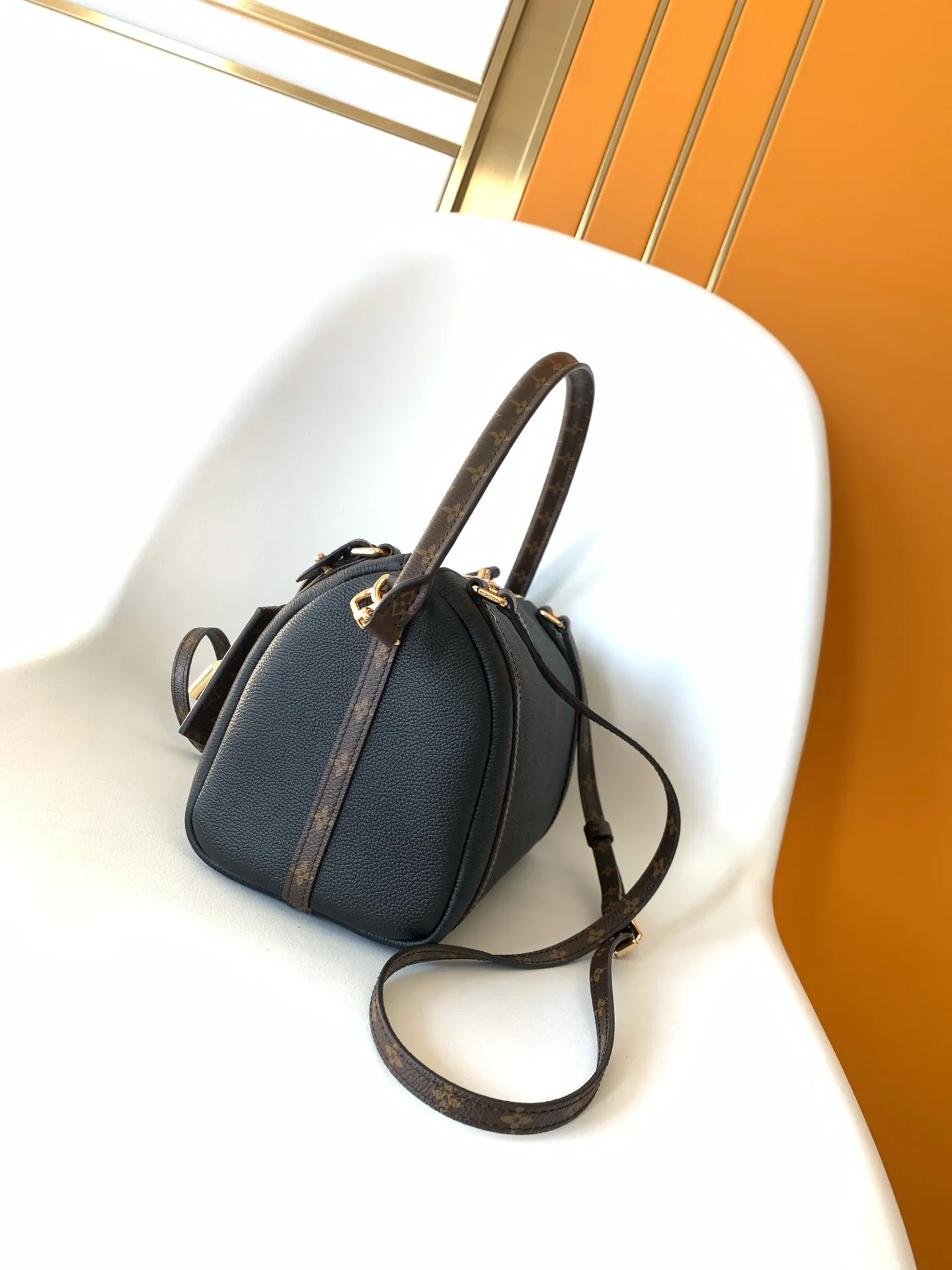 All Categories Official Website "Brand Women's Bags" Women's Bags 💙 LV 2026 New LV Crossbody Bag