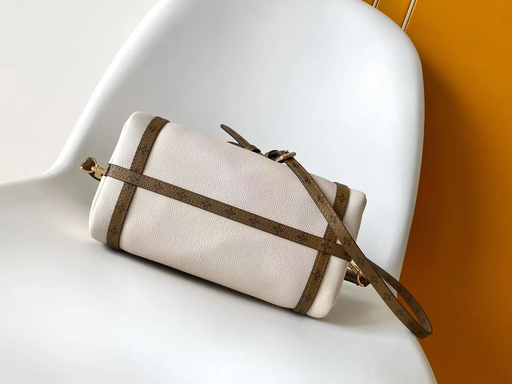 All Categories Official Website "Brand Women's Bags" Women's Bags 💙 LV 2026 New LV Crossbody Bag