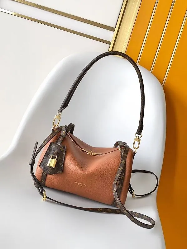 All Categories Official Website "Brand Women's Bags" Women's Bags 💙 LV 2026 New LV Crossbody Bag