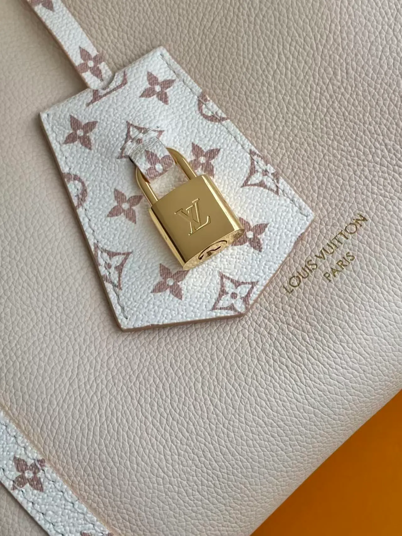 All Categories Official Website "Brand Women's Bags" Women's Bags 💙 LV 2026 New LV Crossbody Bag