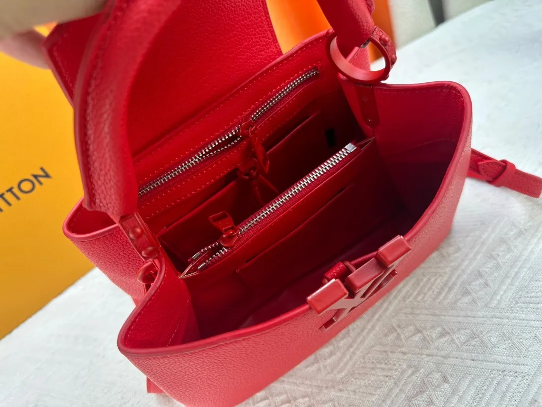 All Categories Official Website "Brand Women's Bags" Women's Bags 💙 LV 2024 New LV Crossbody Bag