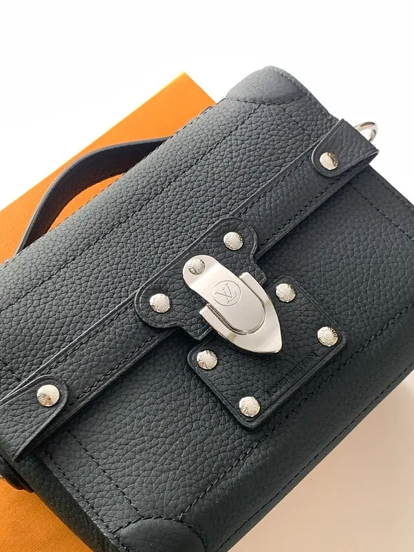 All Categories Official Website "Brand Women's Bags" Women's Bags 💙 LV 2026 New LV Crossbody Bag