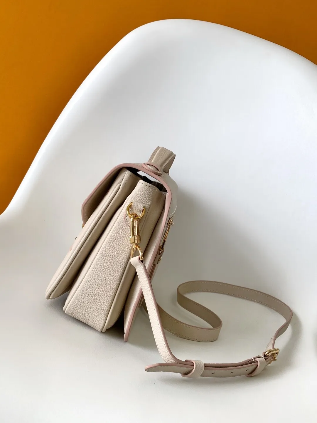 All Categories Official Website "Brand Women's Bags" Women's Bags 💙 LV 2025 New LV Crossbody Bag