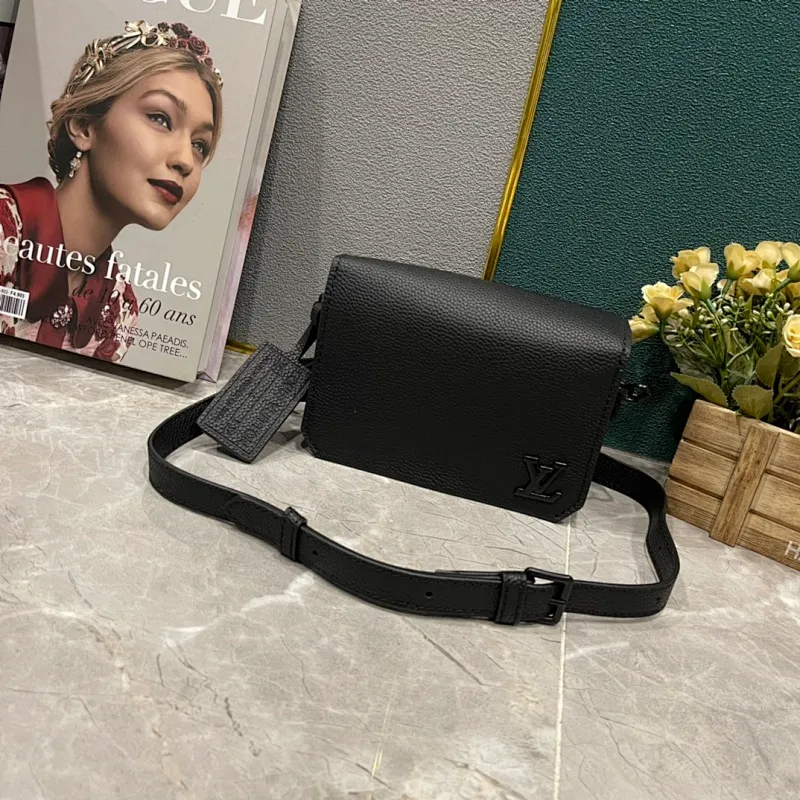 All Categories Official Website "Brand Women's Bags" Women's Bags 💙 LV 2023 New LV Crossbody Bag