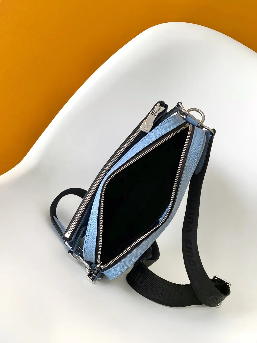 All Categories Official Website "Brand Women's Bags" Women's Bags 💙 LV 2026 New LV Crossbody Bag
