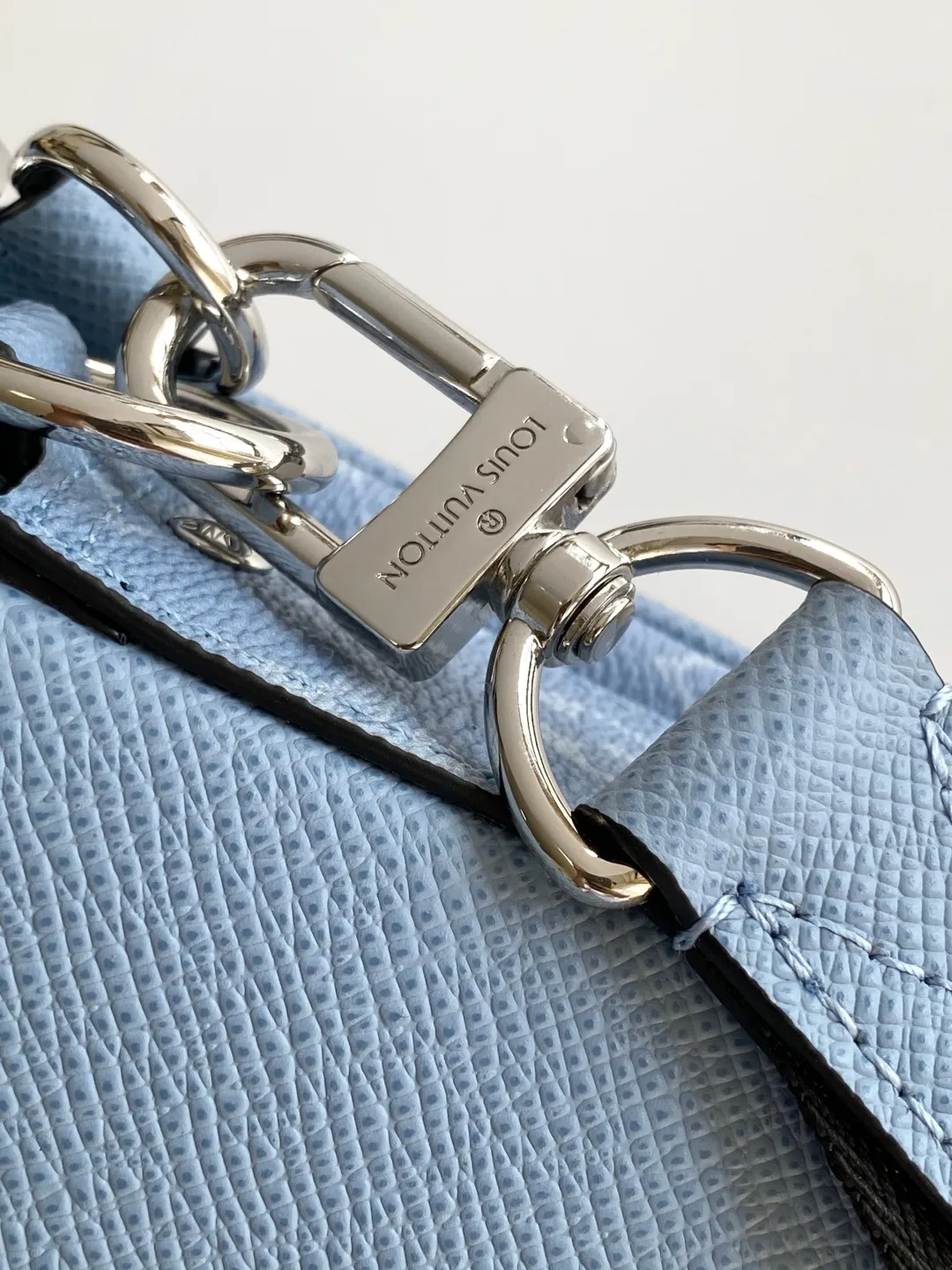 All Categories Official Website "Brand Women's Bags" Women's Bags 💙 LV 2026 New LV Crossbody Bag