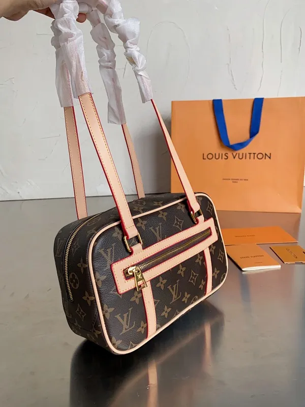 All categories Official website "Three-piece bag set" Three-piece set💖 LV 2023 new LV bag three-piece set wholesale