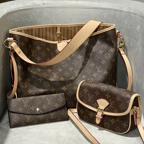 All categories Official website "Three-piece bag set" Three-piece set💖 LV 2023 new LV bag three-piece set wholesale