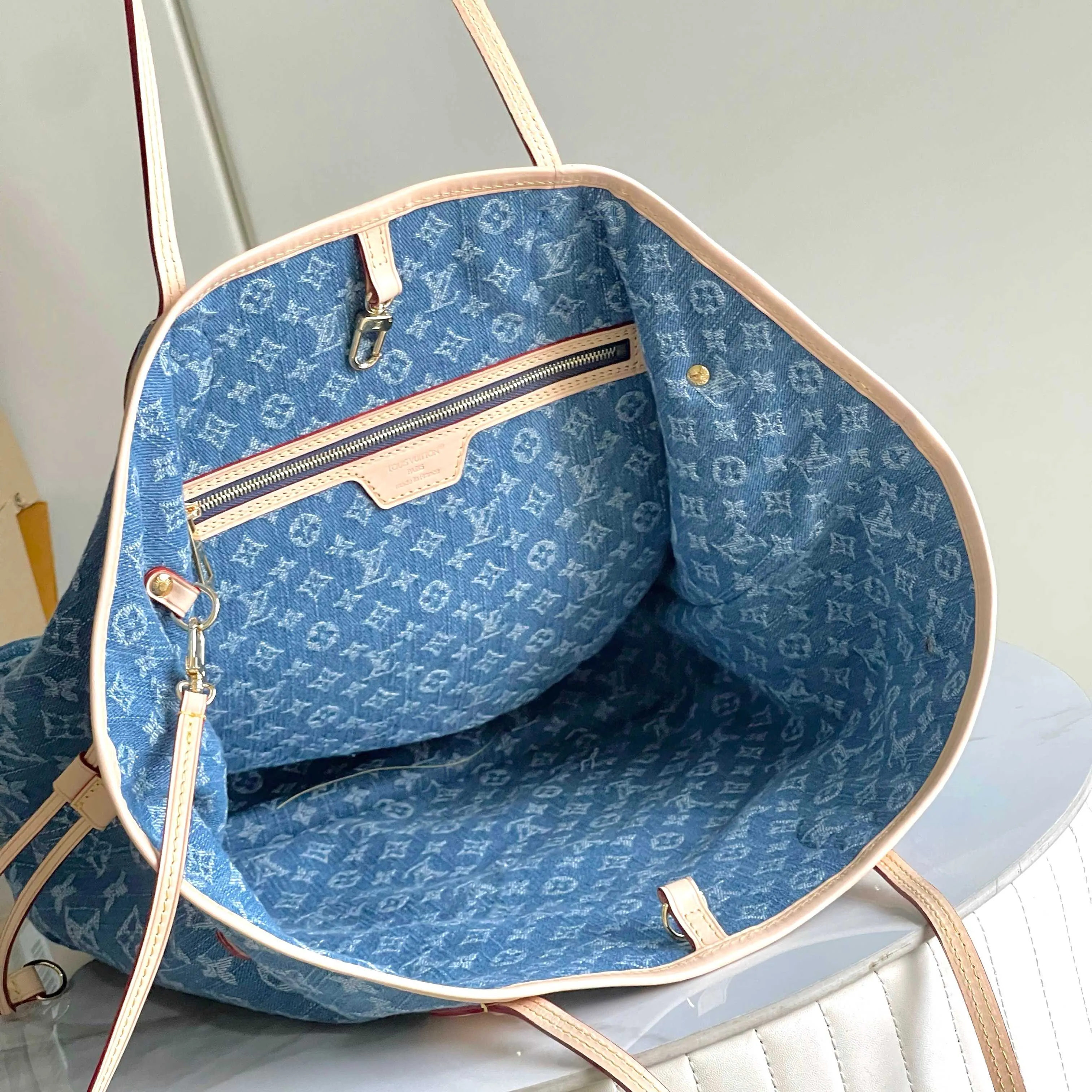 All Categories Official Website "Brand Women's Bags" Women's Bags 💙 LV LV 2026 New Handheld Shoulder Bag