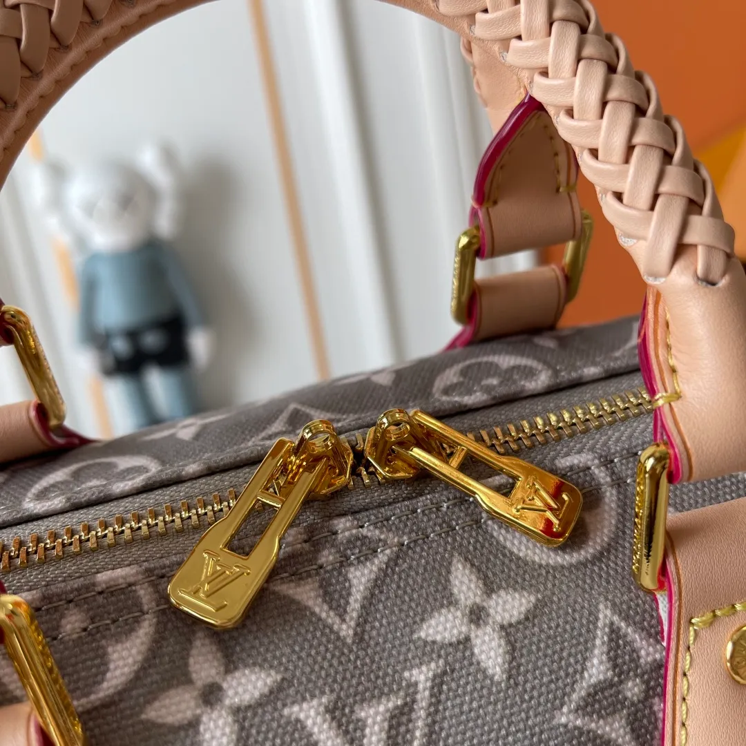 All Categories Official Website "Brand Women's Bags" Women's Bags 💙 LV 2026 Luxury LV Handbag