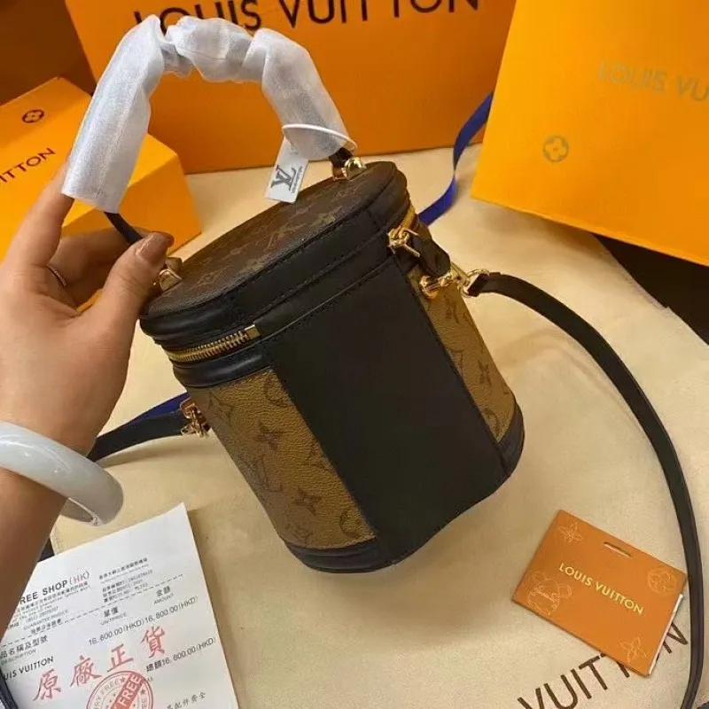 All categories Official website "Brand Women's Bags" Women's Bags 💙 LV imitation LV, high imitation LV bags, LV crossbody bags, 2023 official latest version LV fortune bag, LV bag factory, recommended bags, size: 15-17-15CM