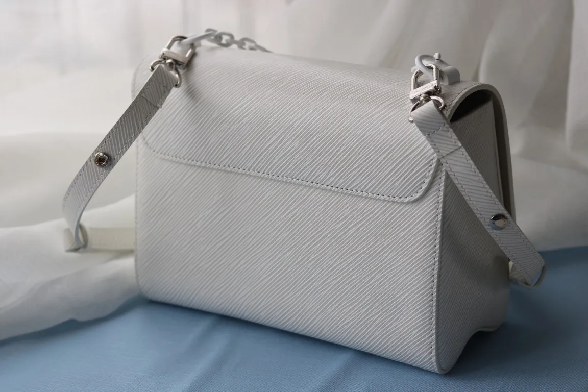 All Categories Official Website "Brand Women's Bags" Women's Bags 💙 LV 2023 New LV Crossbody Bag