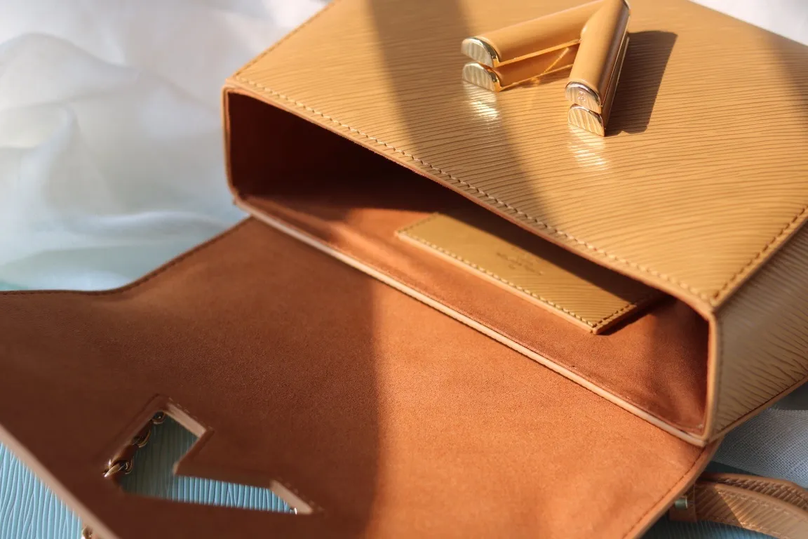 All Categories Official Website "Brand Women's Bags" Women's Bags 💙 LV 2023 New LV Crossbody Bag