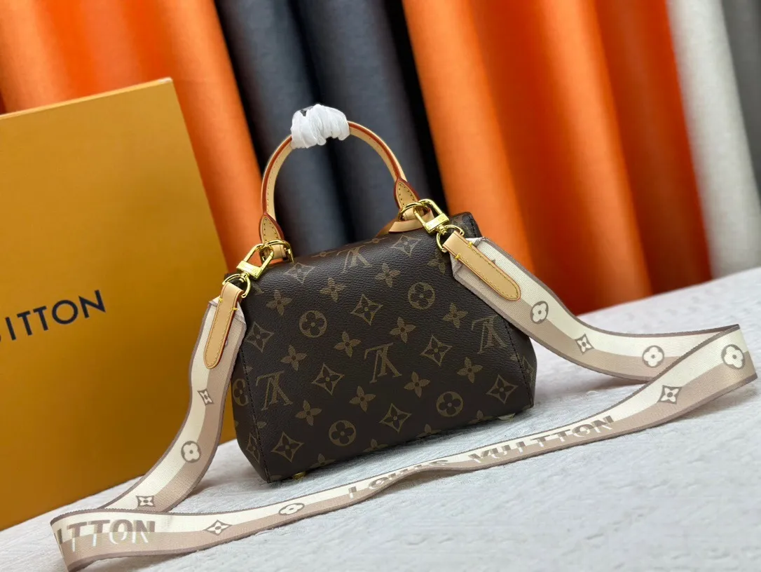 All Categories Official Website "Brand Women's Bags" Women's Bags 💙 LV 2024 New LV Crossbody Bag