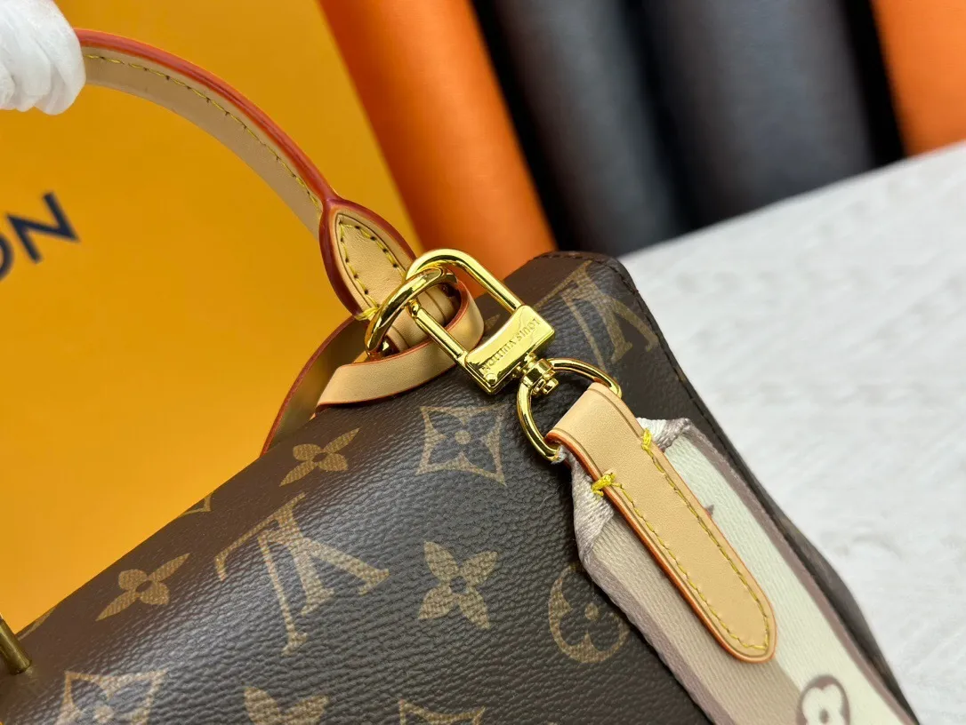 All Categories Official Website "Brand Women's Bags" Women's Bags 💙 LV 2024 New LV Crossbody Bag
