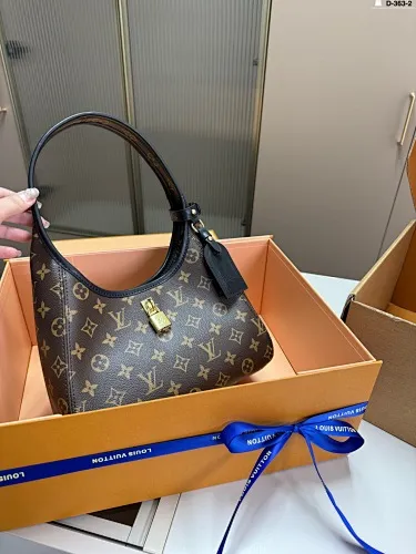 All categories Official website "Brand Women's Bags" Women's Bags 💙 LV 2025 new LV armpit bag