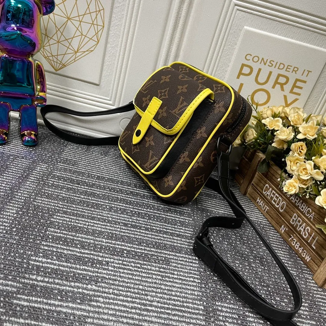 All categories Official website "Brand Women's Bags" Women's Bags 💙 LV Christopher mini handbag is made of iconic Monogram Macassar material and matte metal parts, with adjustable shoulder straps, and a dynamic atmosphere bursts out. It also features spacious compartments and front pockets, providing a modern way to carry your daily essentials. Dimensions: 15.0 x