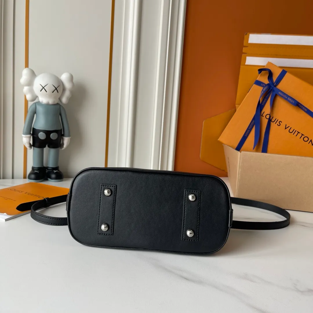 All Categories Official Website "Brand Women's Bags" Women's Bags 💙 LV LV 2026 New Crossbody Shoulder Bag