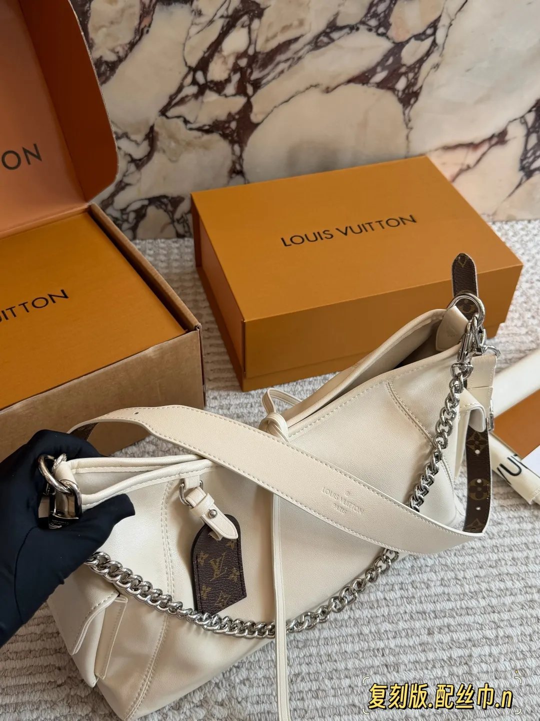 All Categories Official Website "Brand Women's Bags" Women's Bags 💙 LV 2026 New LV Sheepskin Crossbody Bag