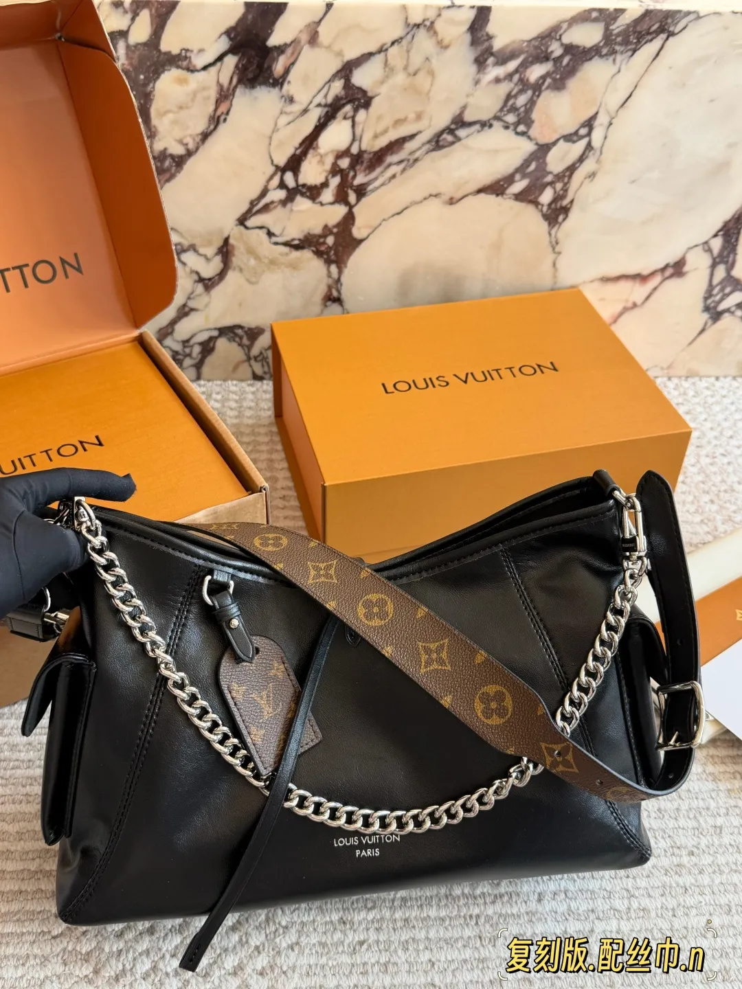 All Categories Official Website "Brand Women's Bags" Women's Bags 💙 LV 2026 New LV Sheepskin Crossbody Bag
