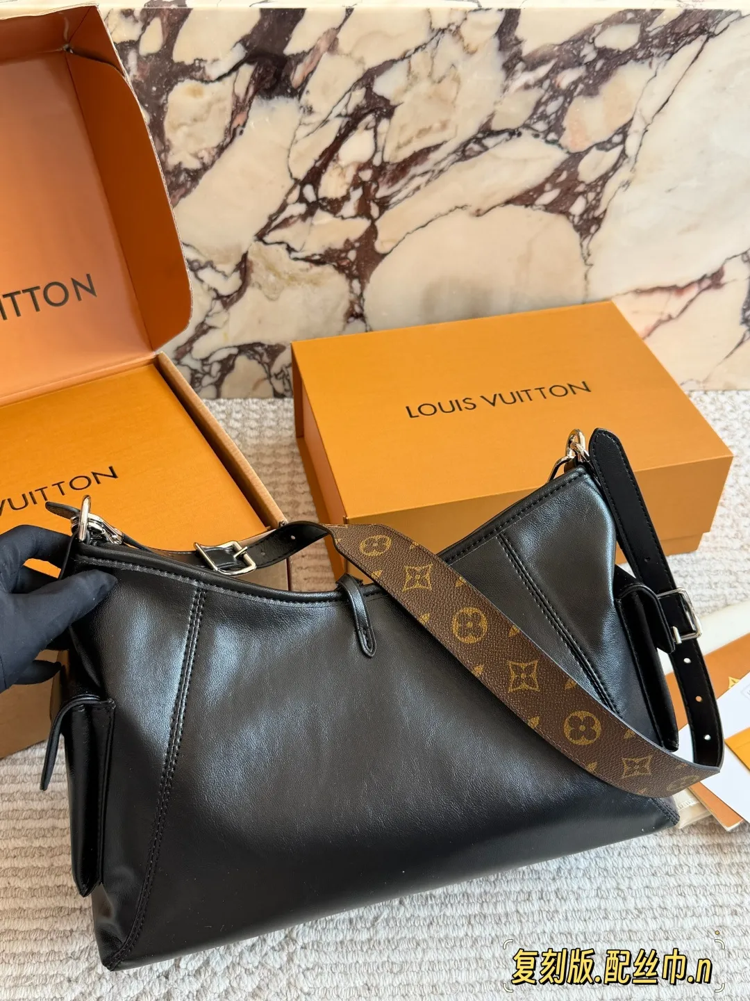 All Categories Official Website "Brand Women's Bags" Women's Bags 💙 LV 2026 New LV Sheepskin Crossbody Bag