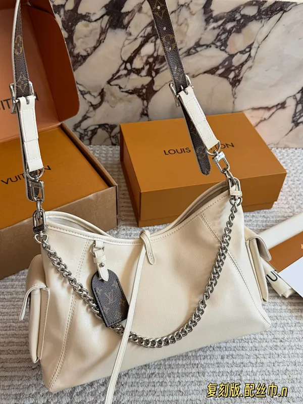 All Categories Official Website "Brand Women's Bags" Women's Bags 💙 LV 2026 New LV Sheepskin Crossbody Bag