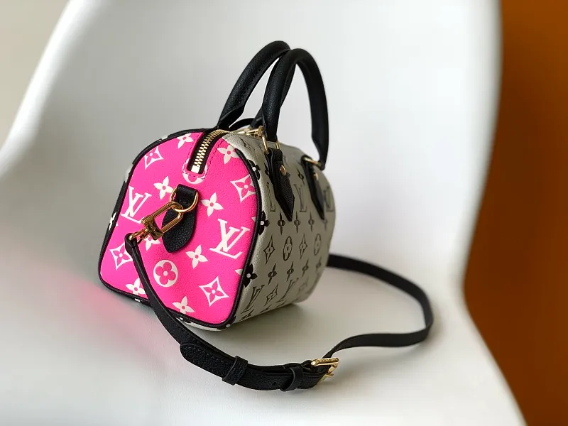 All Categories Official Website "Brand Women's Bags" Women's Bags 💙 LV 2026 New LV Crossbody Bag
