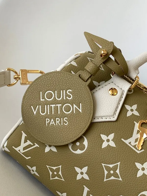 All Categories Official Website "Brand Women's Bags" Women's Bags 💙 LV 2026 New LV Crossbody Bag