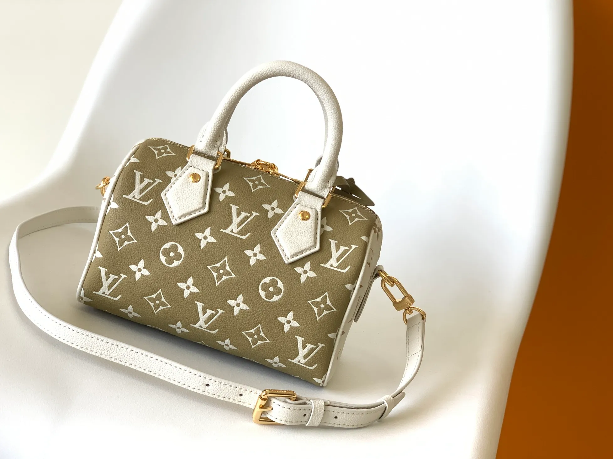 All Categories Official Website "Brand Women's Bags" Women's Bags 💙 LV 2026 New LV Crossbody Bag