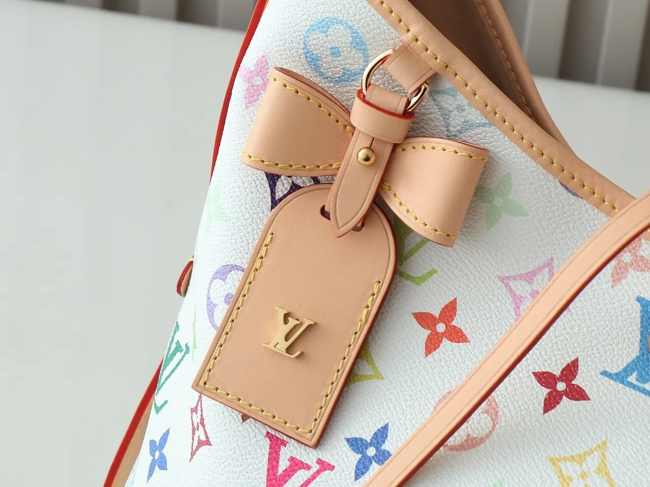 All categories Official website "Brand Women's Bags" Women's Bags 💙 LV 2025 new LV armpit bag