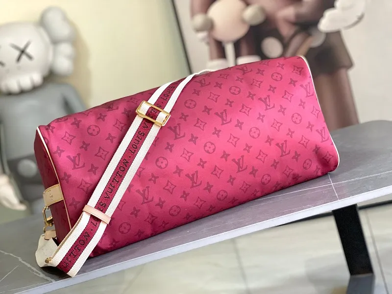 All categories 💚 Authentic bags 💚 LV LV new travel bag