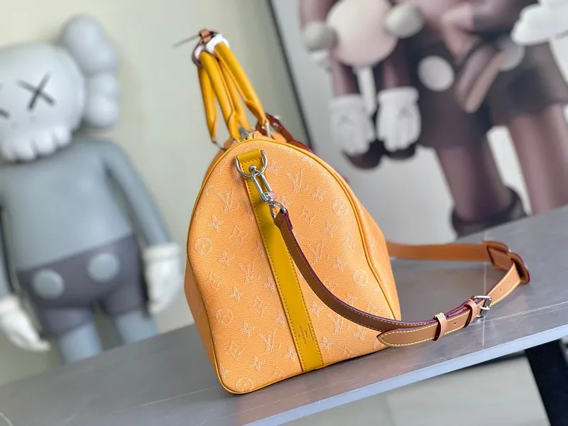 All categories 💚 Authentic bags 💚 LV LV new travel bag