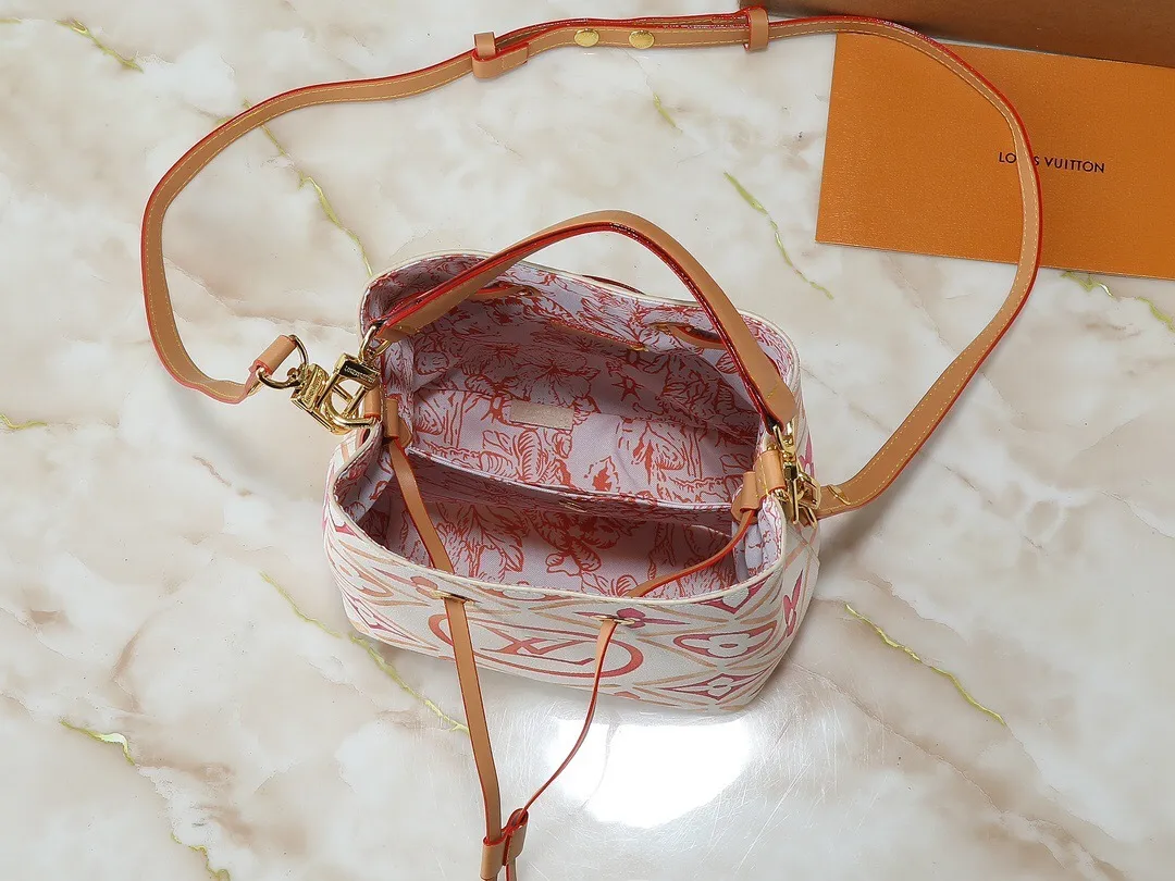 All Categories Official Website "Brand Women's Bags" Women's Bags 💙 LV 2025 New LV Crossbody Bag