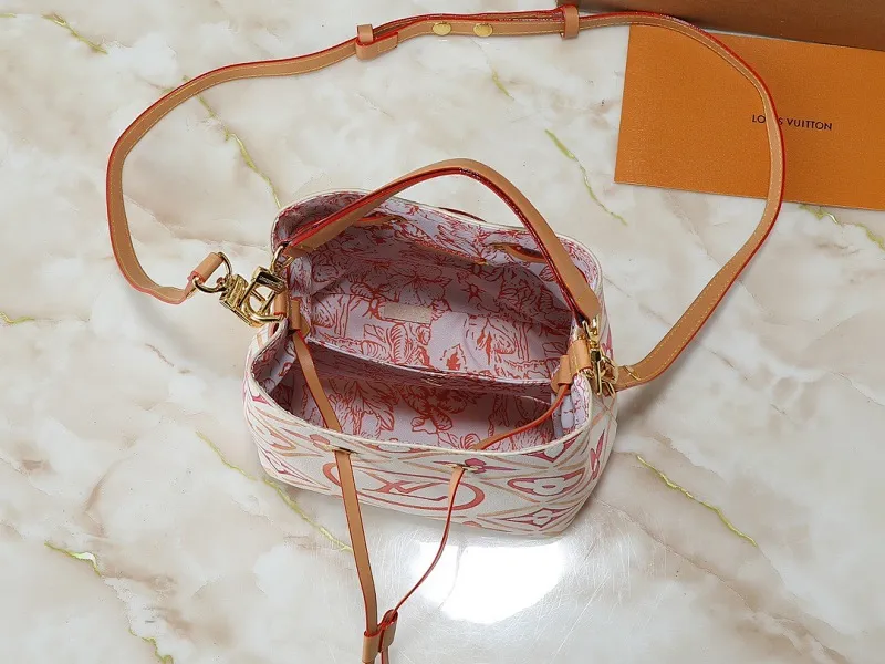 All Categories Official Website "Brand Women's Bags" Women's Bags 💙 LV 2025 New LV Crossbody Bag
