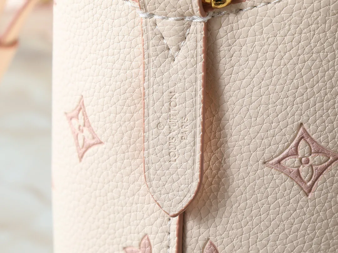 All Categories Official Website "Brand Women's Bags" Women's Bags 💙 LV 2025 New LV Crossbody Bag