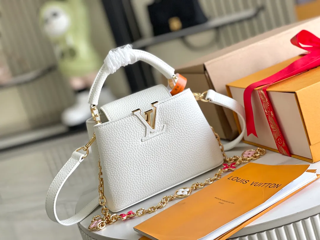All Categories 💚 Authentic Grade Bags 💚 LV 2026 New LV Top Replica Crossbody Shoulder Bag