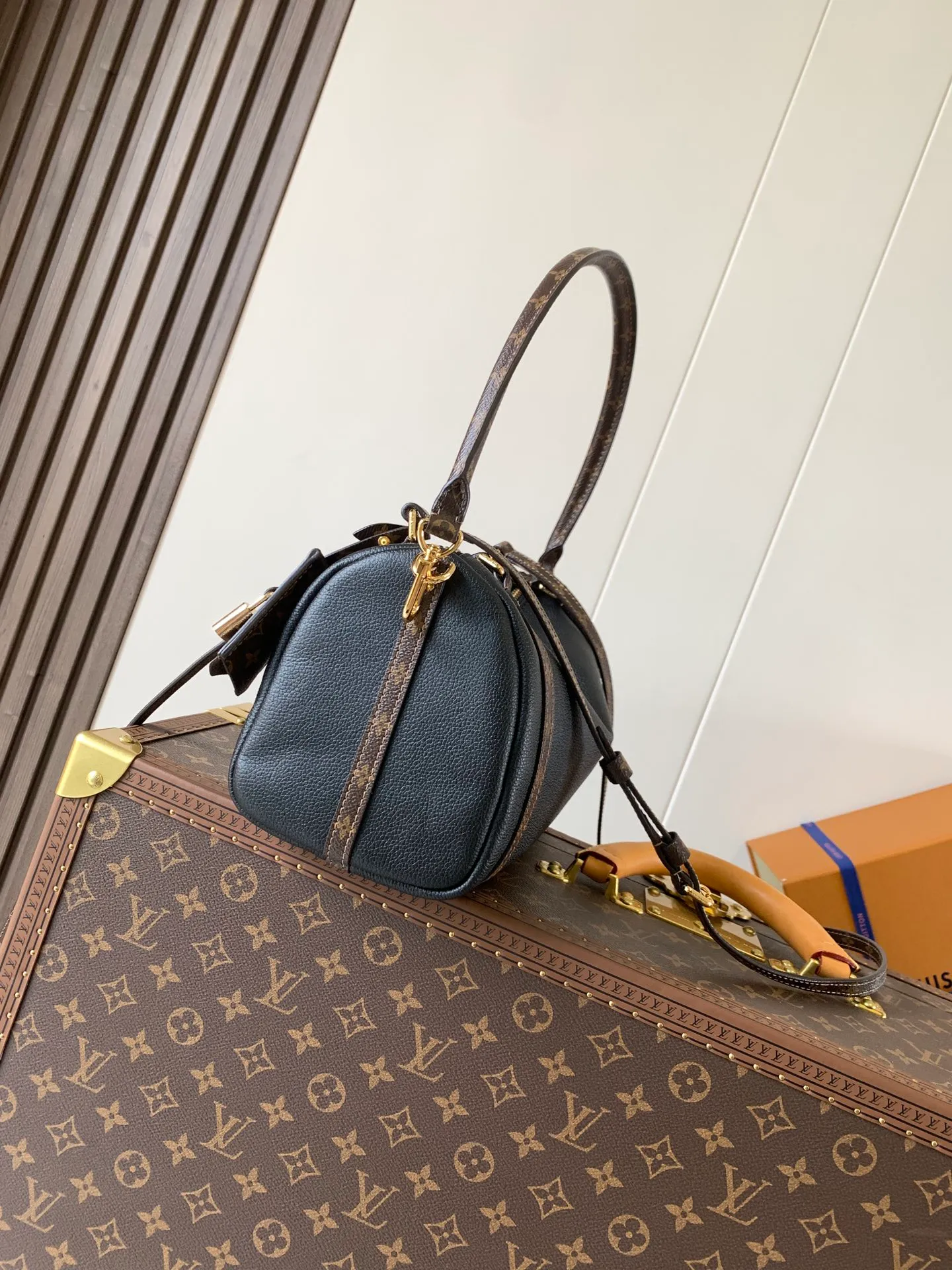 All Categories Official Website "Brand Women's Bags" Women's Bags 💙 LV 2026 New LV Crossbody Bag