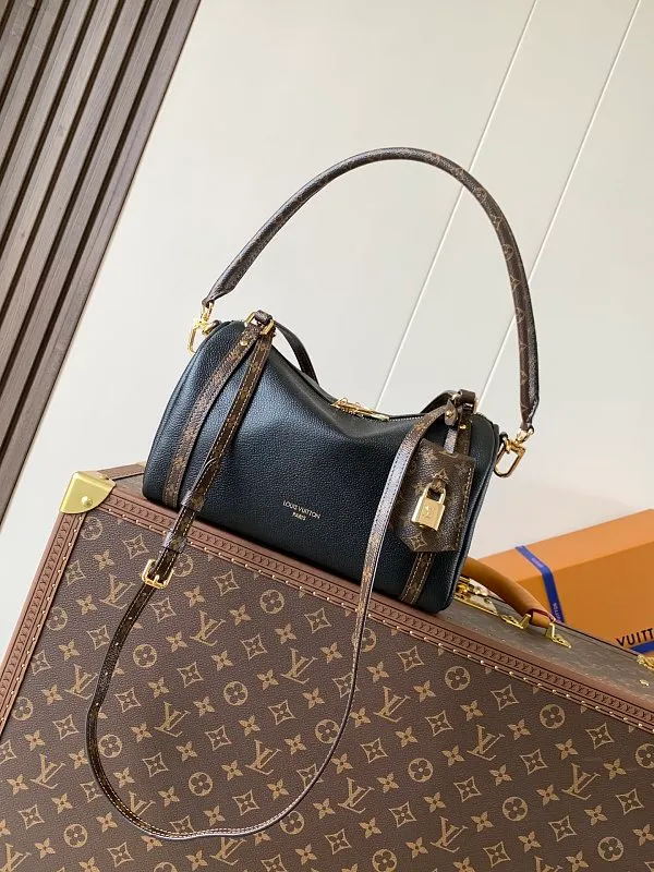 All Categories Official Website "Brand Women's Bags" Women's Bags 💙 LV 2026 New LV Crossbody Bag