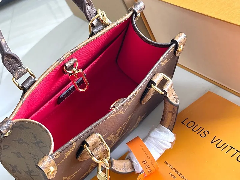 All Categories 💚 Authentic Grade Bags 💚 LV 2026 New LV Top Replica Crossbody Shoulder Bag
