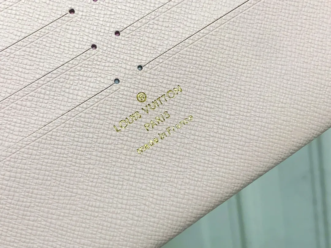All Categories Official Website "Brand Women's Bags" Women's Bags 💙 LV 2026 New LV Classic Three-in-One Crossbody Bag