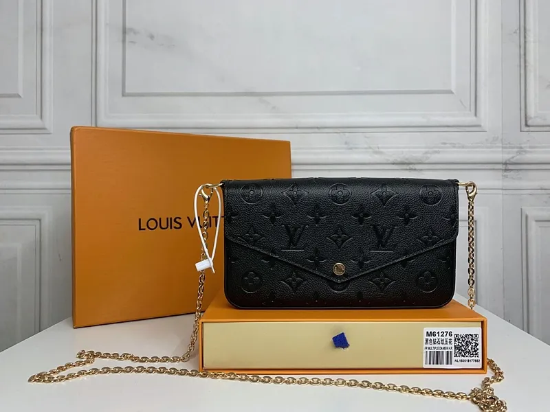 All Categories Official Website "Brand Women's Bags" Women's Bags 💙 LV 2026 New LV Classic Three-in-One Crossbody Bag