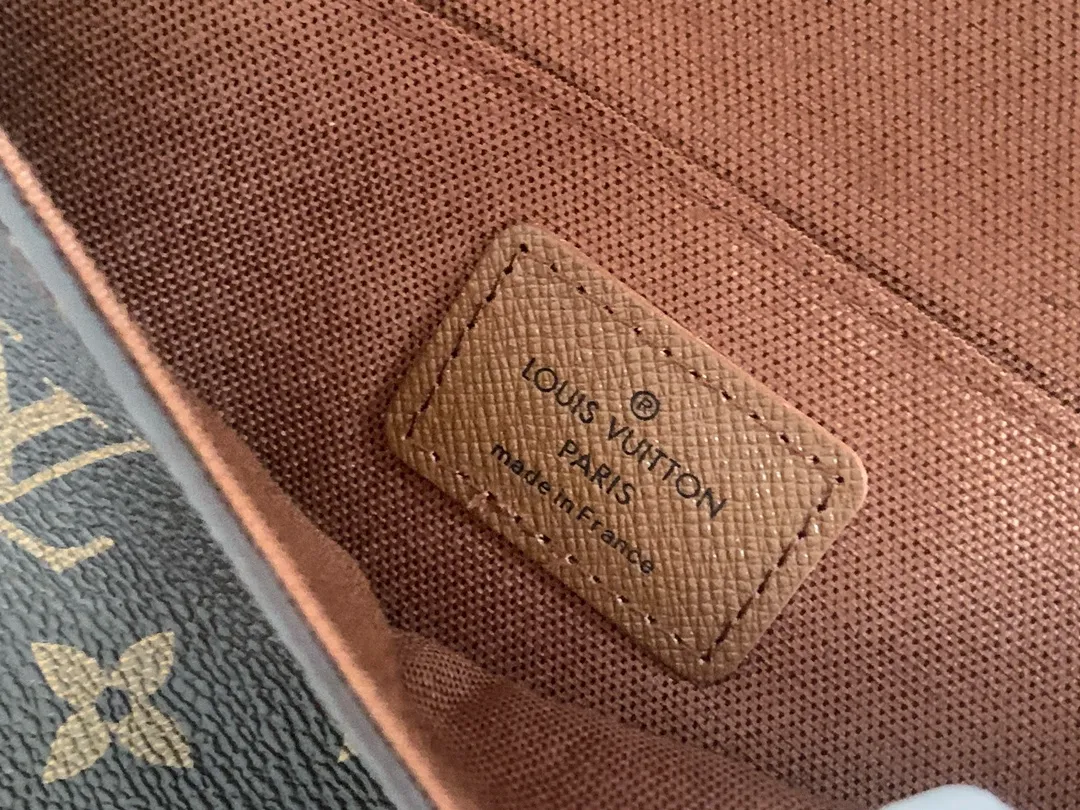 All Categories Official Website "Brand Women's Bags" Women's Bags 💙 LV 2026 New LV Classic Three-in-One Crossbody Bag