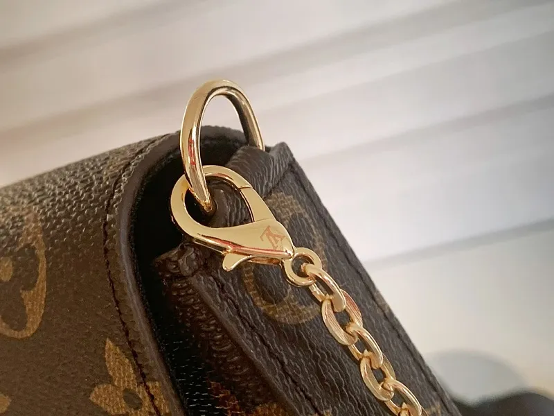 All Categories Official Website "Brand Women's Bags" Women's Bags 💙 LV 2026 New LV Classic Three-in-One Crossbody Bag