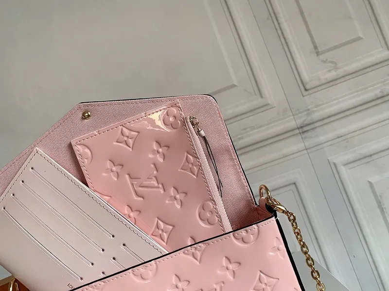 All Categories Official Website "Brand Women's Bags" Women's Bags 💙 LV 2026 New LV Classic Three-in-One Crossbody Bag