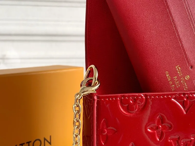 All Categories Official Website "Brand Women's Bags" Women's Bags 💙 LV 2026 New LV Classic Three-in-One Crossbody Bag