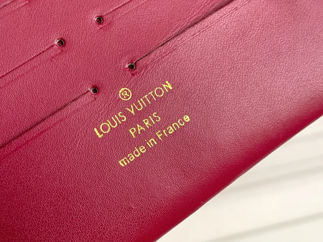 All Categories Official Website "Brand Women's Bags" Women's Bags 💙 LV 2026 New LV Classic Three-in-One Crossbody Bag