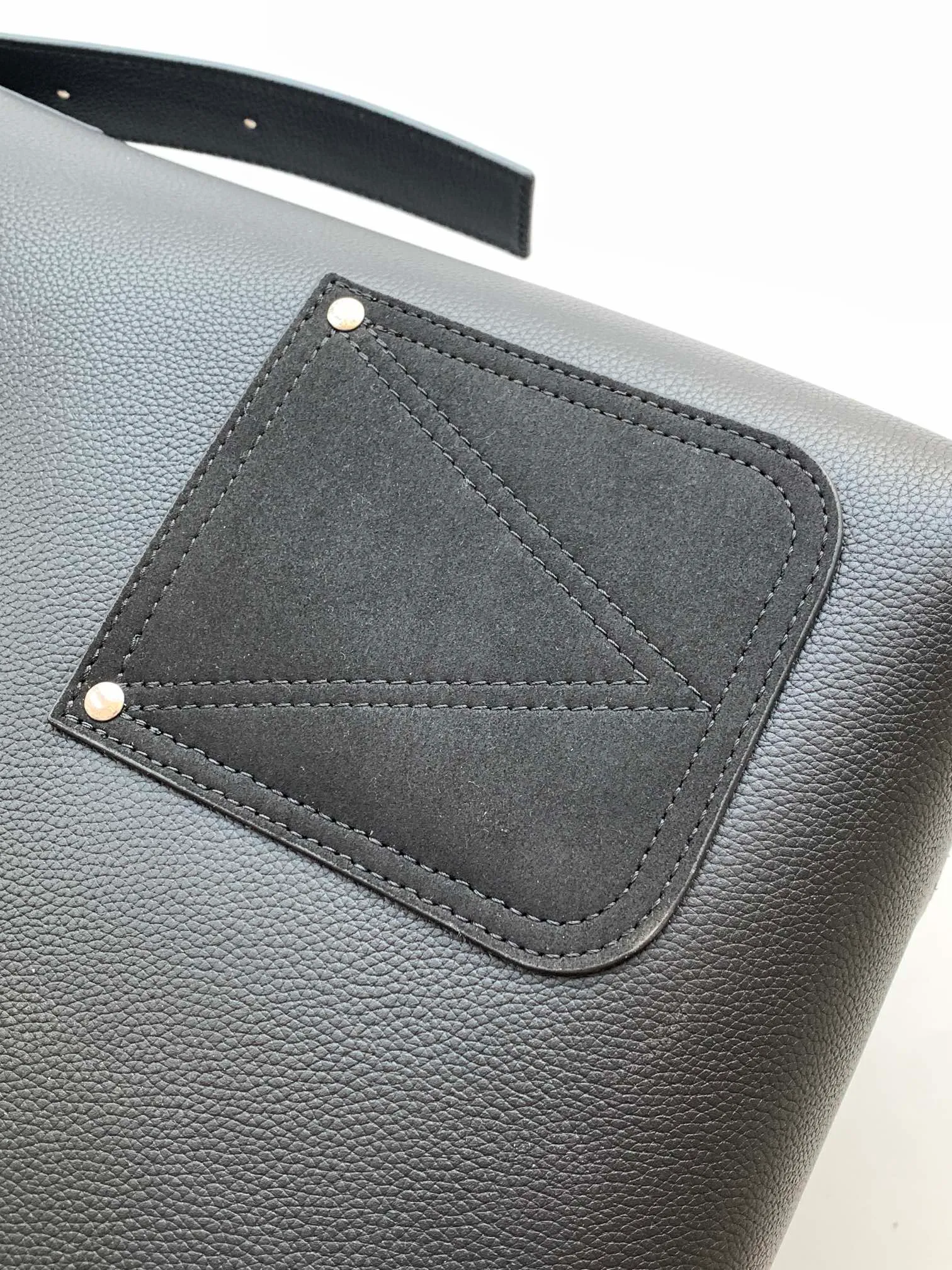 All Categories Official Website "Brand Women's Bags" Women's Bags 💙 LV 2026 Official Website New LV Crossbody Bag