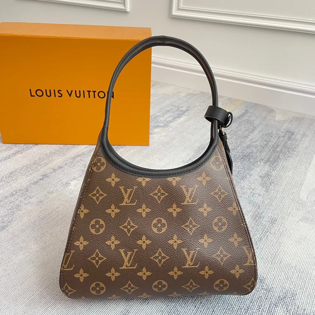 All categories Official website "Brand Women's Bags" Women's Bags 💙 LV 2025 new LV armpit bag