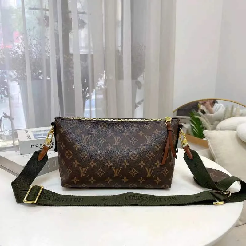 All categories Official website "Brand Women's Bags" Women's Bags 💙 LV fine imitation LV, high imitation LV bags, LV crossbody bags, 2023 official latest version LV crossbody bags, LV bag factory, recommended bags, size: 27-18-11CM
